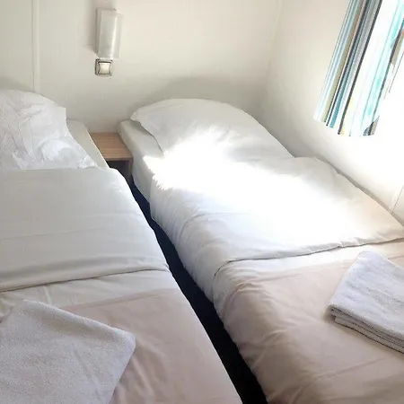 Bj Riviera Holidays - Caravan Park Hotel